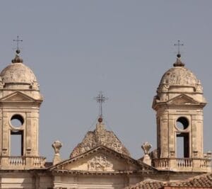 Joven Catalina: Consejera espiritual y mística influyente 2025