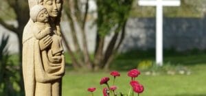 Así se apareció por primera vez la Virgen, aún viva, a Santiago Apóstol en España 2025