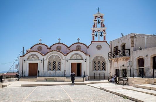 Descubre la Historia y Devoción en la Iglesia de la Virgen del Carmen 2025