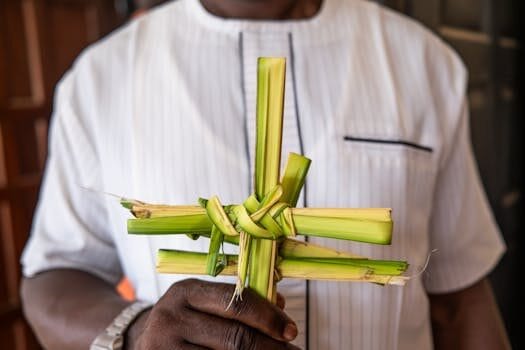 Oración católica: rezar Padrenuestro, Avemaría y Gloria 2024