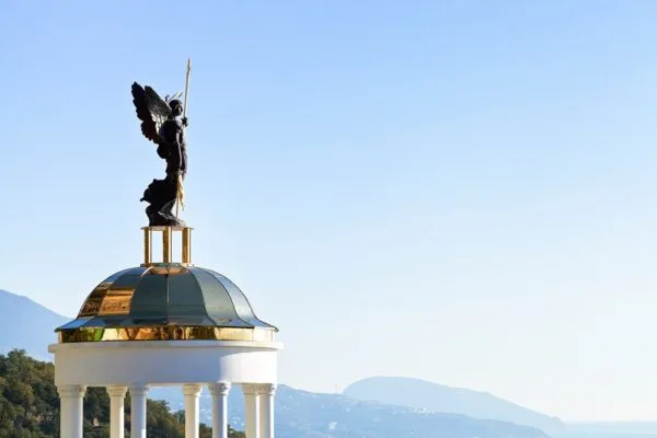 San Miguel y su aparición en sueños 2025