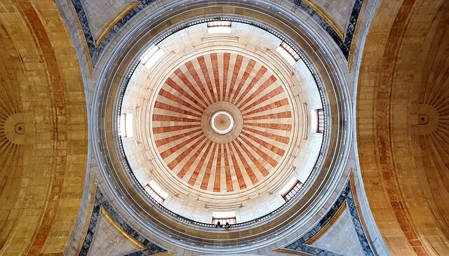 Esta es la Catedral de Lisboa, donde San Antonio de Padua enfrentó al demonio 2025