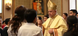 Descubre cómo Rosario por la Juventud de España está cambiando vidas mientras reza por el Papa León XIV en su emocionante quinta edición 2025