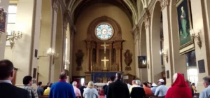 Increíble fervor en parroquia española que reza sin parar por el cónclave desde el domingo 2025