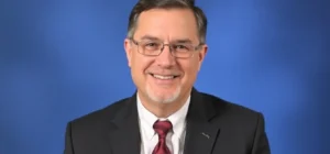 Descubre quién es el nuevo secretario general del episcopado chileno y lo que esto significa para el futuro de la iglesia en Chile 2025