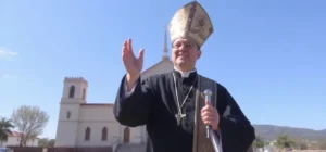 Descubre el poderoso mensaje del arzobispo que está tocando los corazones de miles en la Iglesia 2025