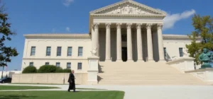 Impactante decisión de la Corte Suprema: Wisconsin enfrenta la justicia por negar beneficios fiscales a una organización benéfica católica 2025