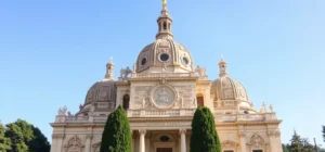 Descubre el impactante escudo de León XIV que acaba de aterrizar en los jardines vaticanos y lo que significa para el futuro de la Iglesia 2025